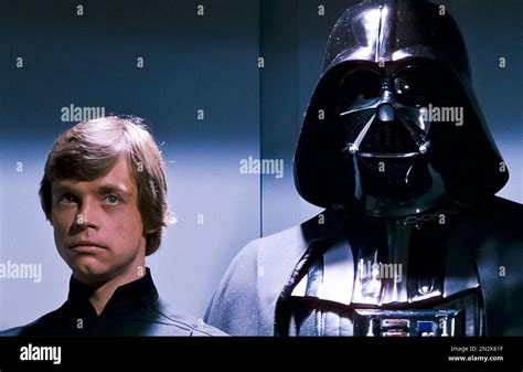 mark hamill darth vader reveal